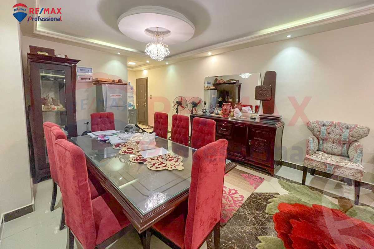 https://aqarmap.com.eg/ar/listing/4419482-for-sale-alexandria-sn-styfnw-mahmoud-farghaly-st