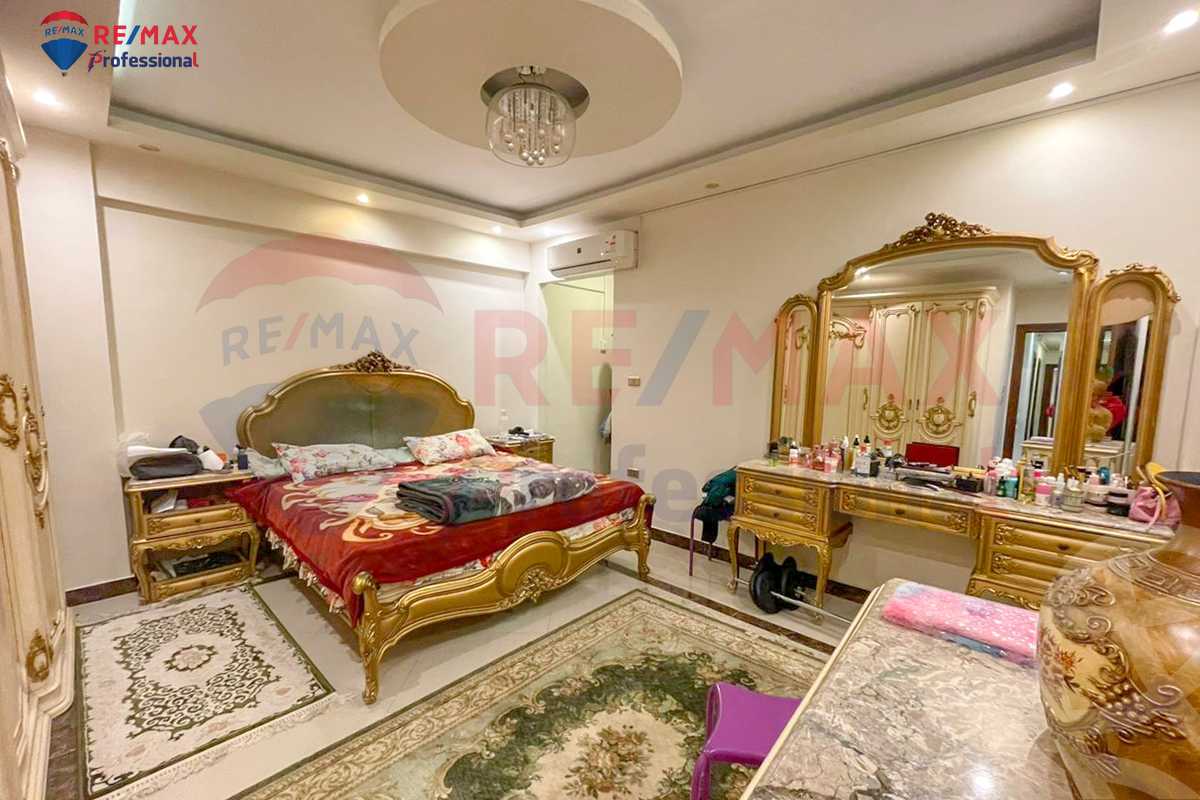 https://aqarmap.com.eg/ar/listing/4419482-for-sale-alexandria-sn-styfnw-mahmoud-farghaly-st