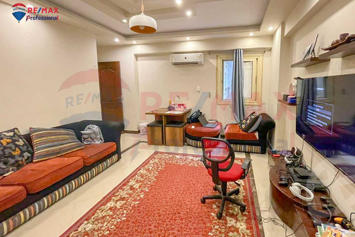 https://aqarmap.com.eg/ar/listing/4419482-for-sale-alexandria-sn-styfnw-mahmoud-farghaly-st