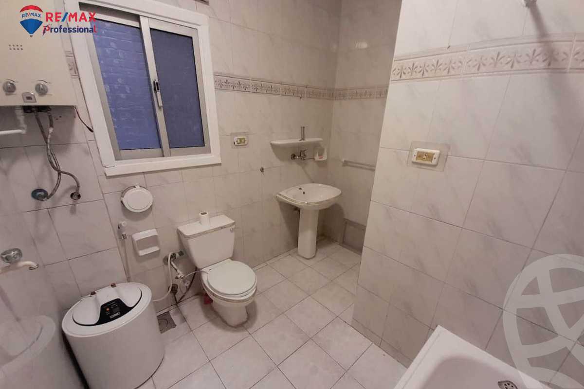 https://aqarmap.com.eg/en/listing/6353267-for-sale-alexandria-sn-styfnw-abd-el-salam-aref-st