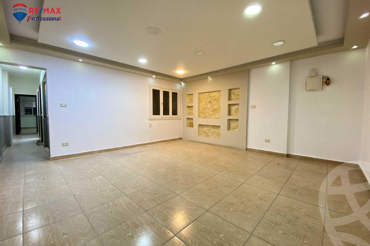 https://aqarmap.com.eg/ar/listing/6356965-for-rent-alexandria-ganaklis-shr-bw-qyr-tryq-lhry
