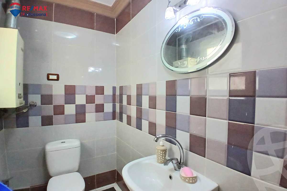 https://aqarmap.com.eg/en/listing/6357058-for-sale-alexandria-el-chatby-aflaton-st