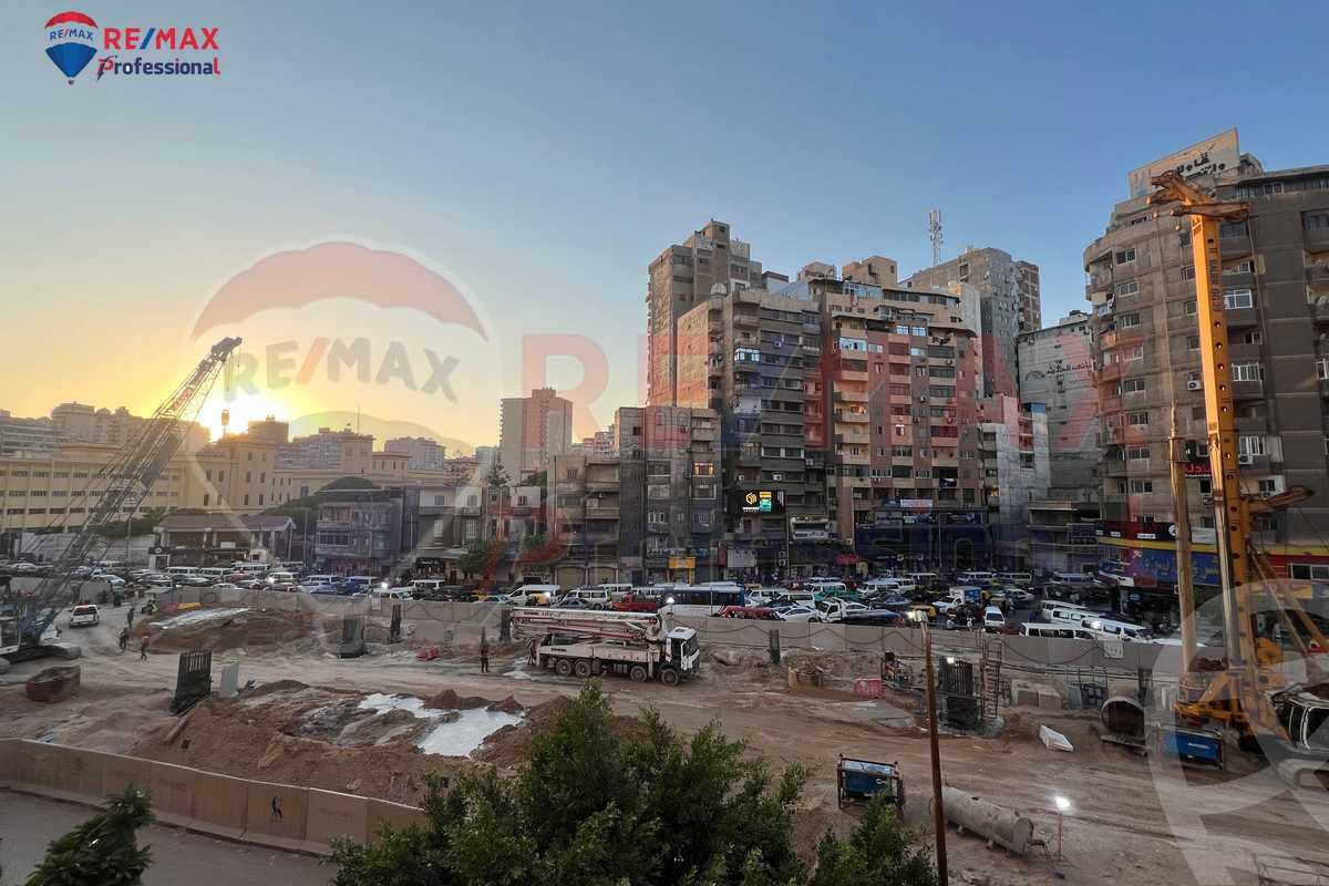 https://aqarmap.com.eg/ar/listing/6374399-for-sale-alexandria-sydy-bshr-shr-mlk-hfny