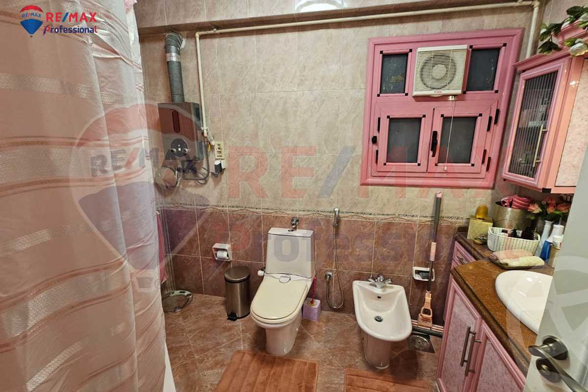 https://aqarmap.com.eg/ar/listing/6374979-for-sale-alexandria-sporting-shr-bwr-s-yd