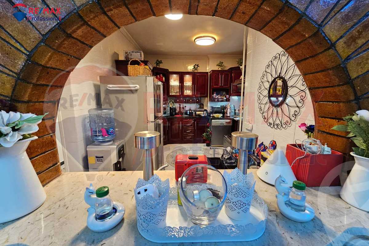https://aqarmap.com.eg/ar/listing/6374979-for-sale-alexandria-sporting-shr-bwr-s-yd