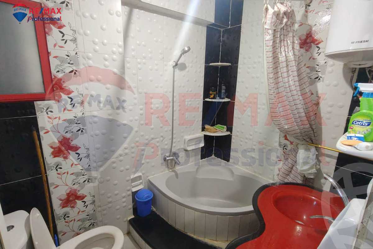https://aqarmap.com.eg/ar/listing/6379459-for-sale-alexandria-glim-al-azaa-st