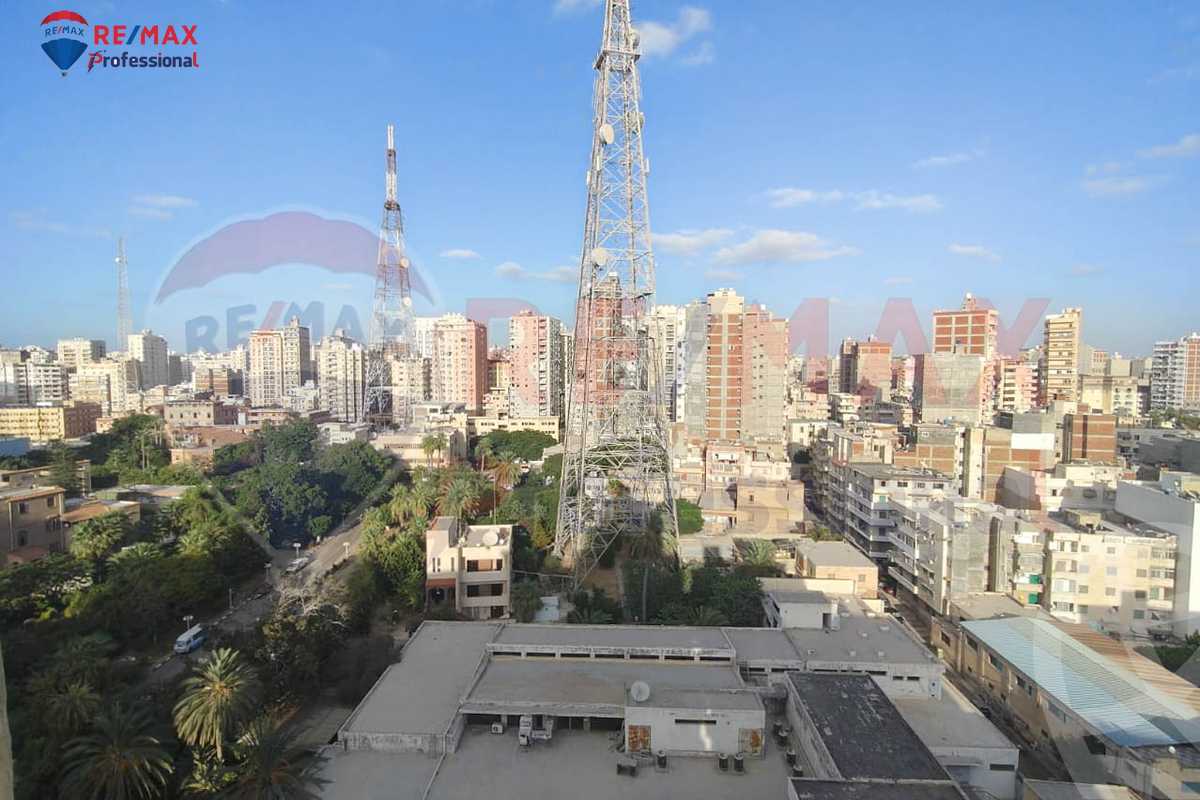 https://aqarmap.com.eg/ar/listing/6379459-for-sale-alexandria-glim-al-azaa-st