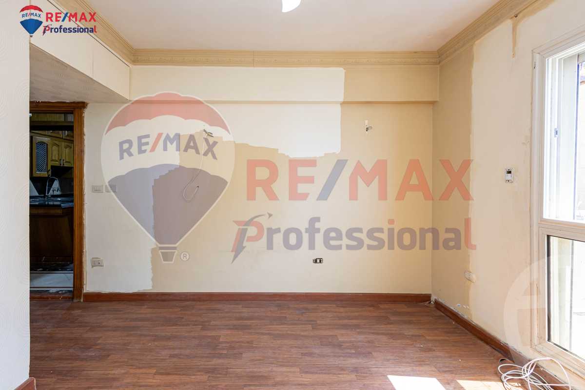 https://aqarmap.com.eg/ar/listing/6384558-for-sale-alexandria-cleopatra-tryq-ljysh