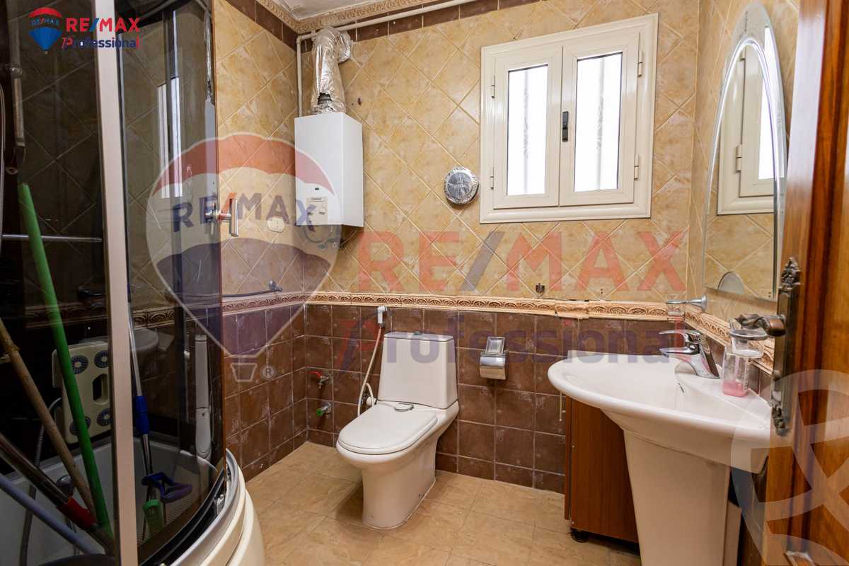 https://aqarmap.com.eg/ar/listing/6384558-for-sale-alexandria-cleopatra-tryq-ljysh