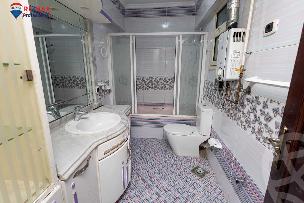 https://aqarmap.com.eg/en/listing/6385104-for-sale-alexandria-glim-shr-ljysh