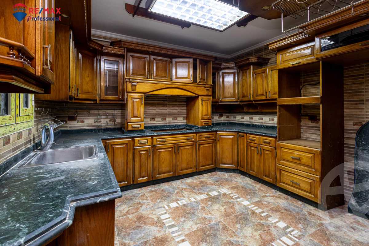 https://aqarmap.com.eg/en/listing/6385104-for-sale-alexandria-glim-shr-ljysh