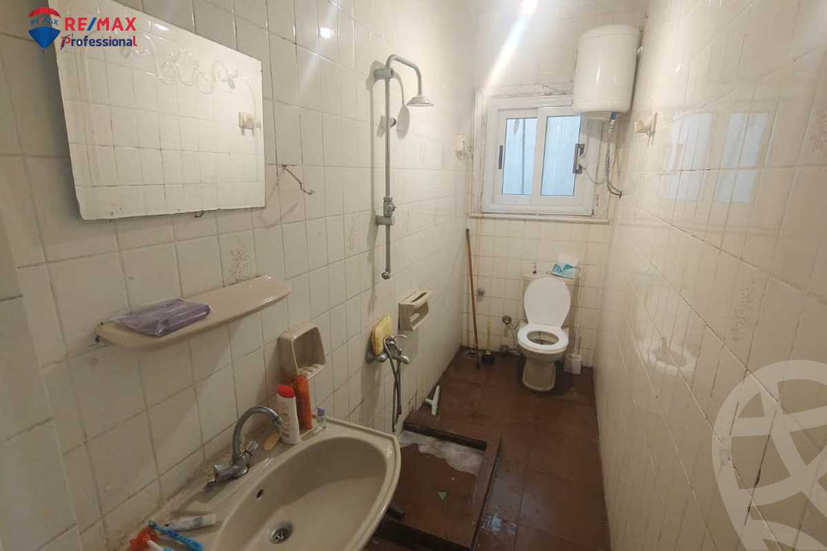 https://aqarmap.com.eg/en/listing/6385382-for-sale-alexandria-lauran-el-gaish-rd