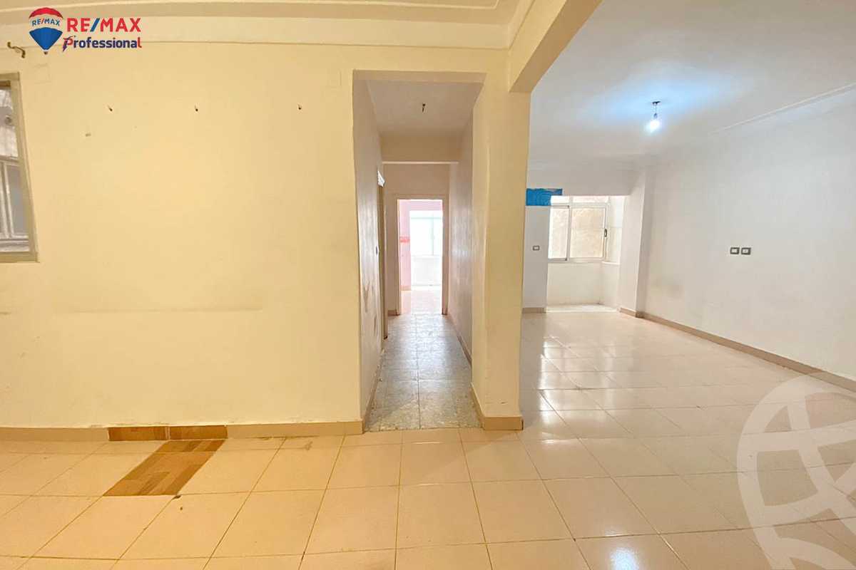 https://aqarmap.com.eg/ar/listing/6394929-for-sale-alexandria-lauran-ibrahim-naseer-st