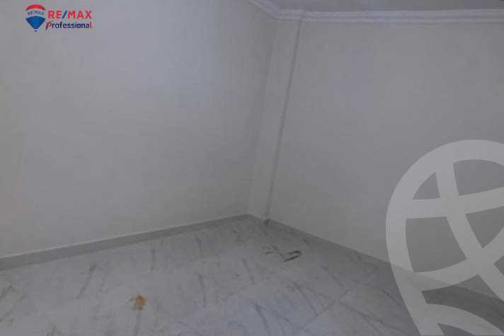 https://aqarmap.com.eg/ar/listing/6400426-for-sale-alexandria-saba-basha-abd-el-salam-aref-st