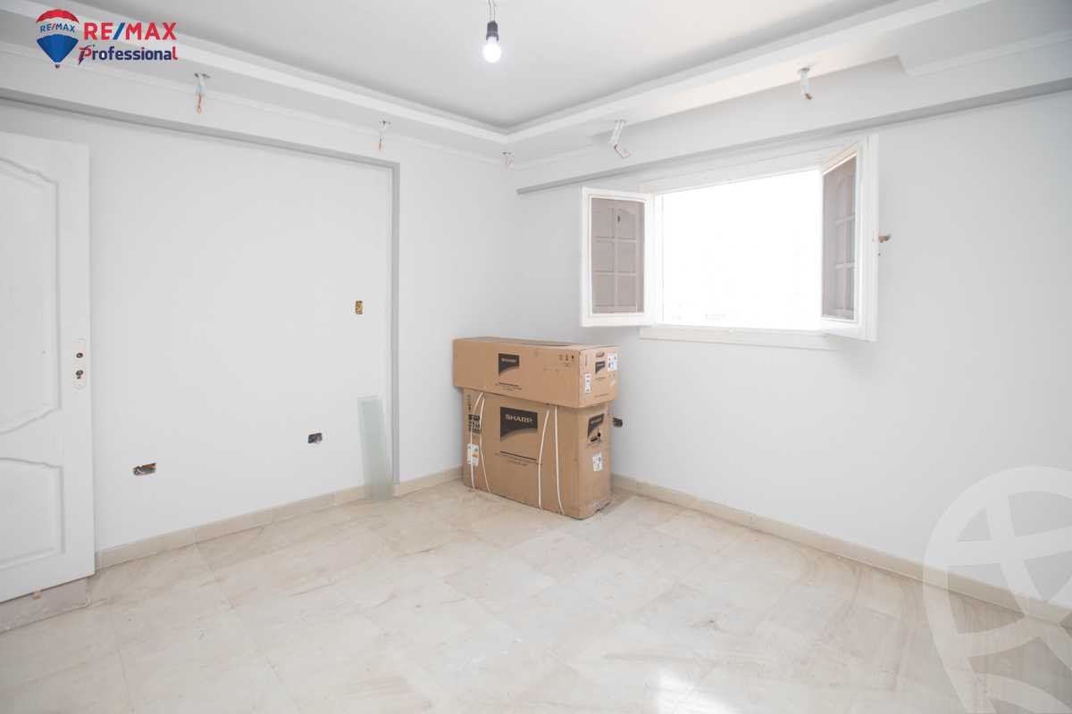 https://aqarmap.com.eg/en/listing/6433006-for-sale-alexandria-sporting-abou-quer-st