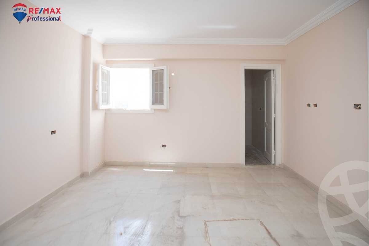 https://aqarmap.com.eg/en/listing/6433006-for-sale-alexandria-sporting-abou-quer-st