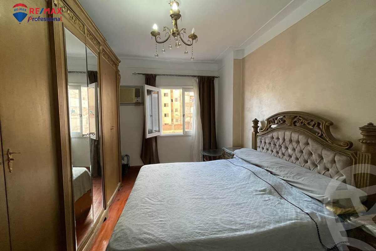 https://aqarmap.com.eg/ar/listing/6452052-for-sale-alexandria-stanley-abd-el-aziz-fahmy-st