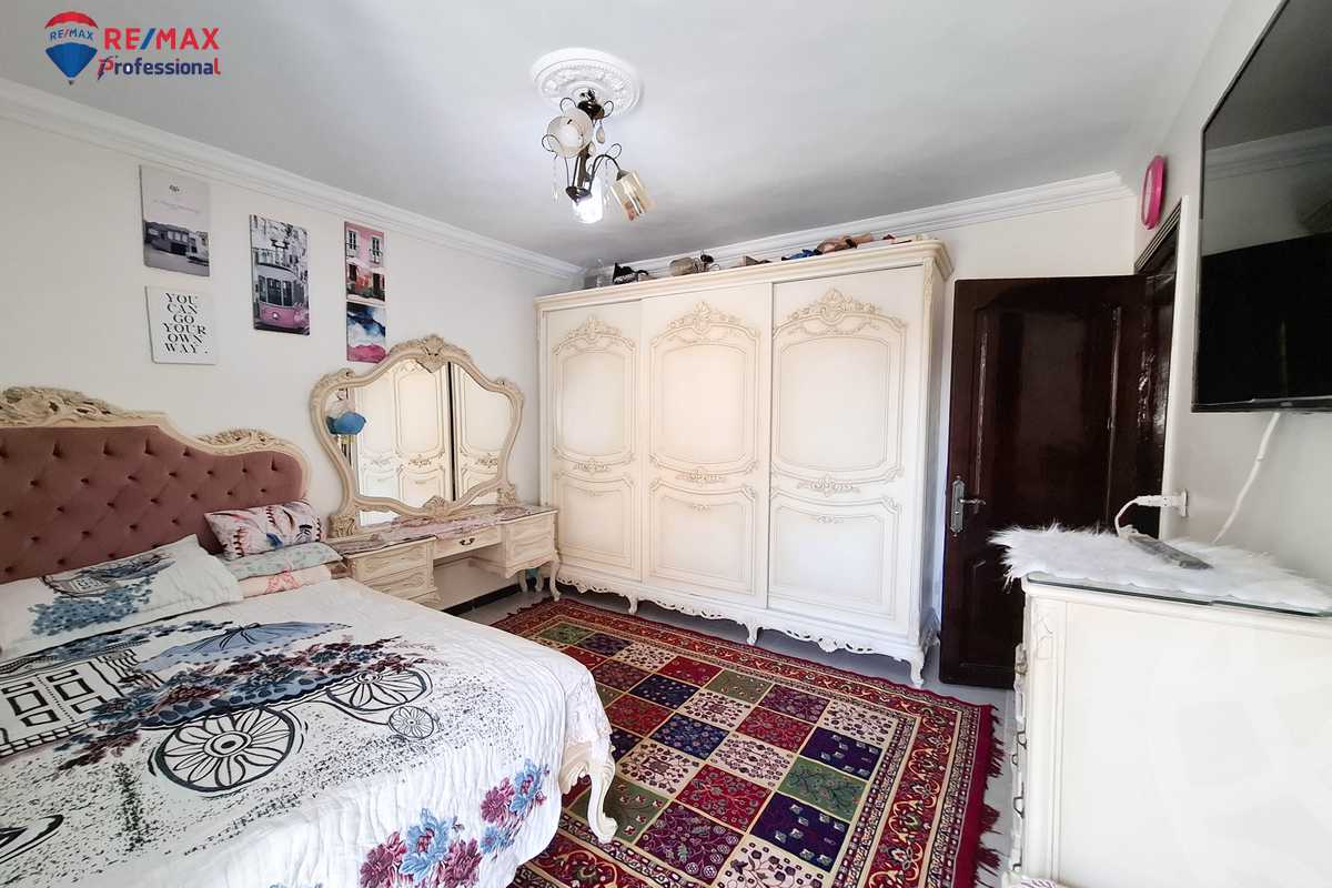 https://aqarmap.com.eg/ar/listing/6495927-for-sale-alexandria-sydy-bshr-sydy-bshr-bhry-shr-khld-bn-lwlyd