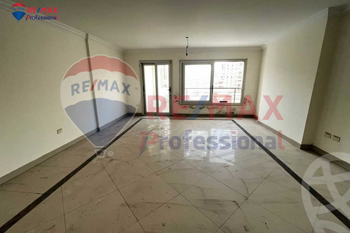 https://aqarmap.com.eg/en/listing/6526280-for-rent-alexandria-lauran-mohammed-al-eqbal-st