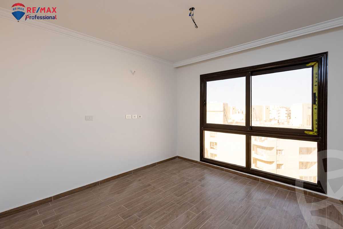 https://aqarmap.com.eg/en/listing/6535551-for-sale-alexandria-smouha-elshohada-square-rd
