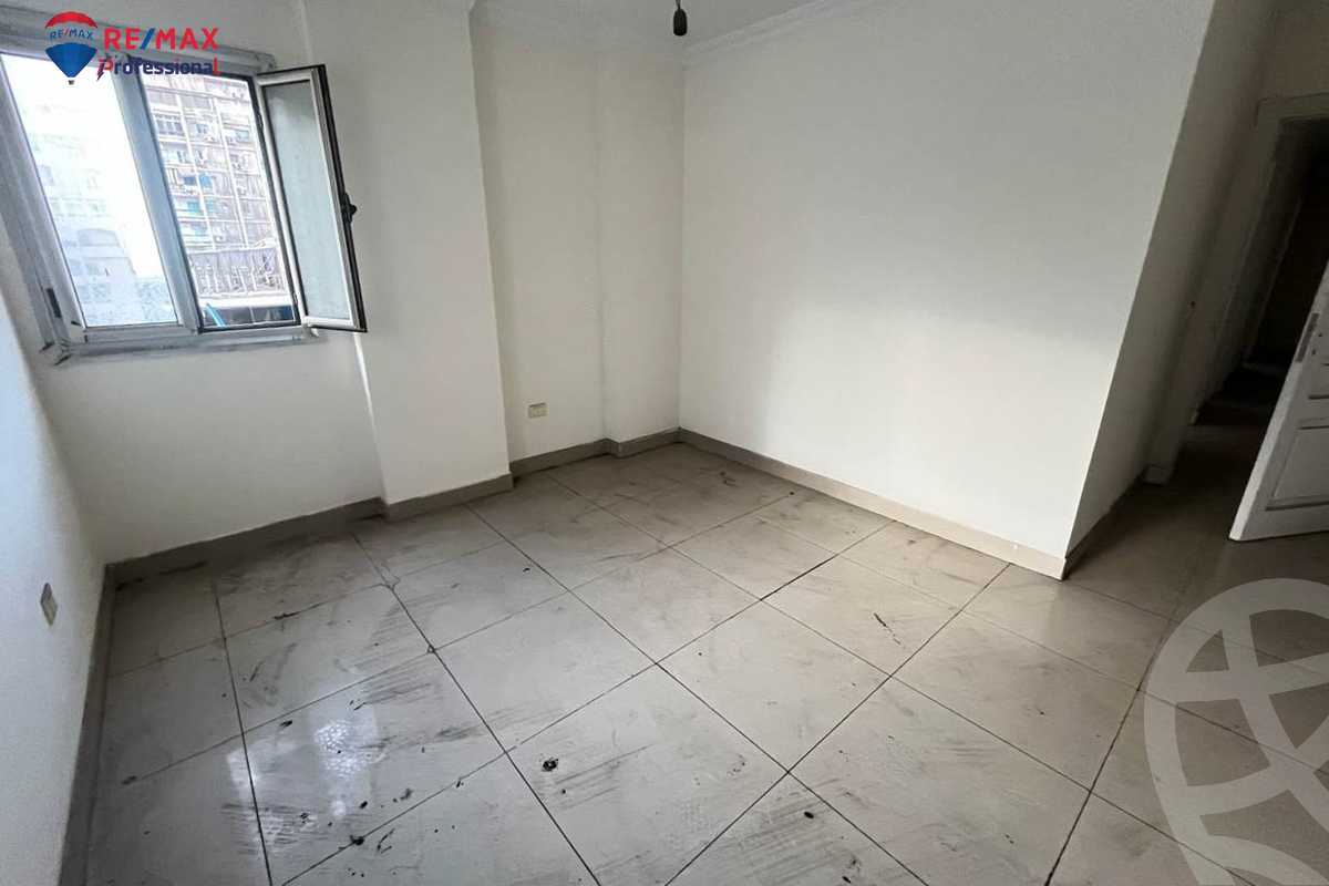 https://aqarmap.com.eg/ar/listing/6526280-for-rent-alexandria-lauran-mohammed-al-eqbal-st