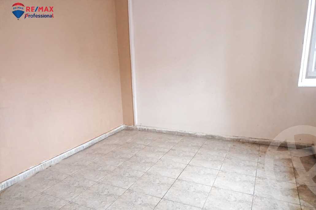 https://aqarmap.com.eg/ar/listing/6550836-for-rent-alexandria-bolekly-abou-quer-st