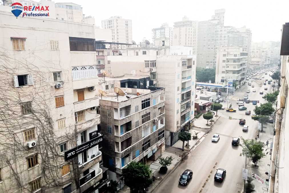 https://aqarmap.com.eg/ar/listing/6550836-for-rent-alexandria-bolekly-abou-quer-st
