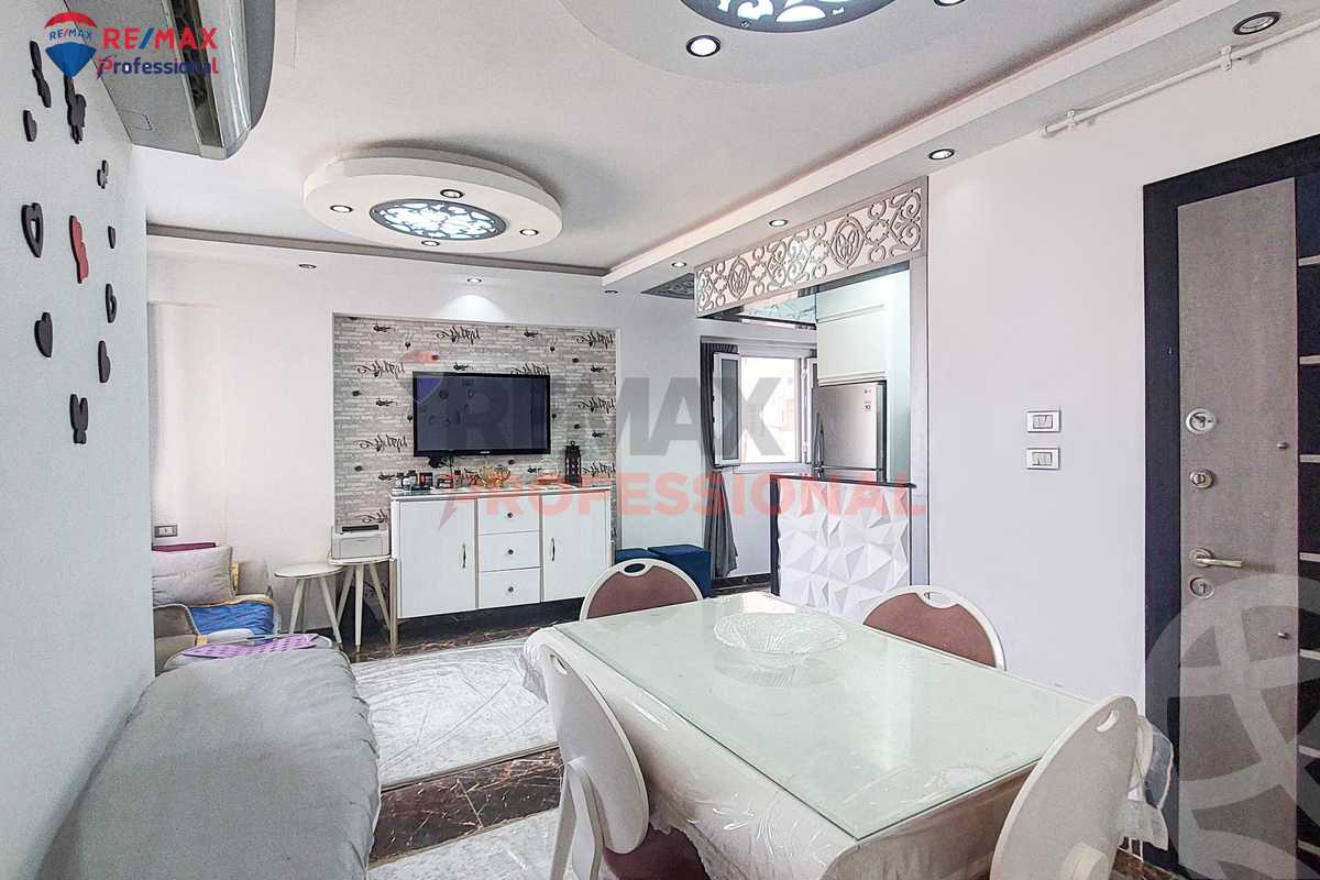 https://aqarmap.com.eg/en/listing/6571260-for-sale-alexandria-el-chatby-omar-lotfy-st