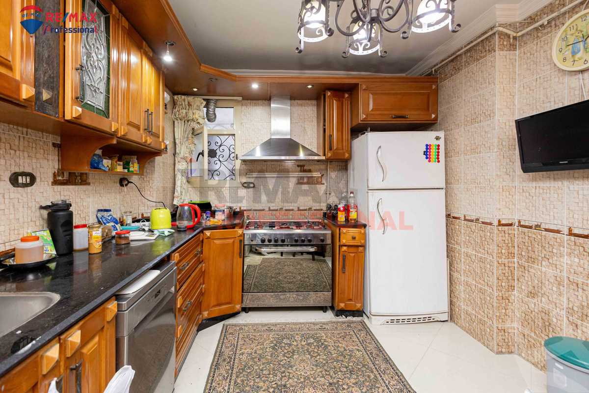 https://aqarmap.com.eg/ar/listing/6576694-for-sale-alexandria-bolekly-abou-quer-st