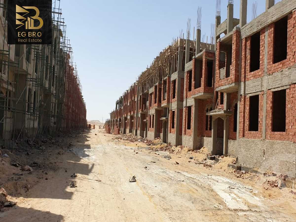 https://aqarmap.com.eg/en/listing/5354328-for-sale-ain-elsokhna-resorts-lsyryn-blm-bytsh