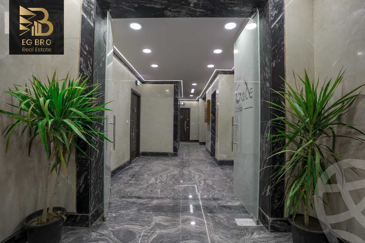 https://aqarmap.com.eg/en/listing/4332041-for-sale-cairo-new-administrative-capital-r7-town-gate