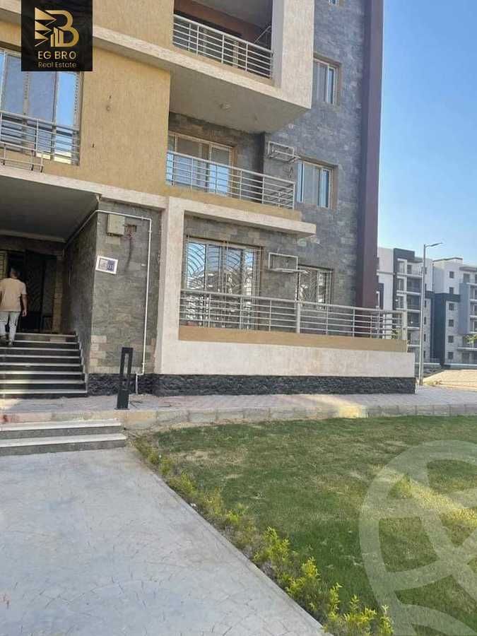 https://aqarmap.com.eg/ar/listing/5363508-for-sale-cairo-el-sheikh-zayed-city-lshykh-zyd-ljdyd-west-view-residence-hdp