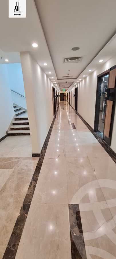 https://aqarmap.com.eg/ar/listing/4286722-for-sale-cairo-new-cairo-compounds-tryfywm-skwyr-mwl-nm-llttwyr