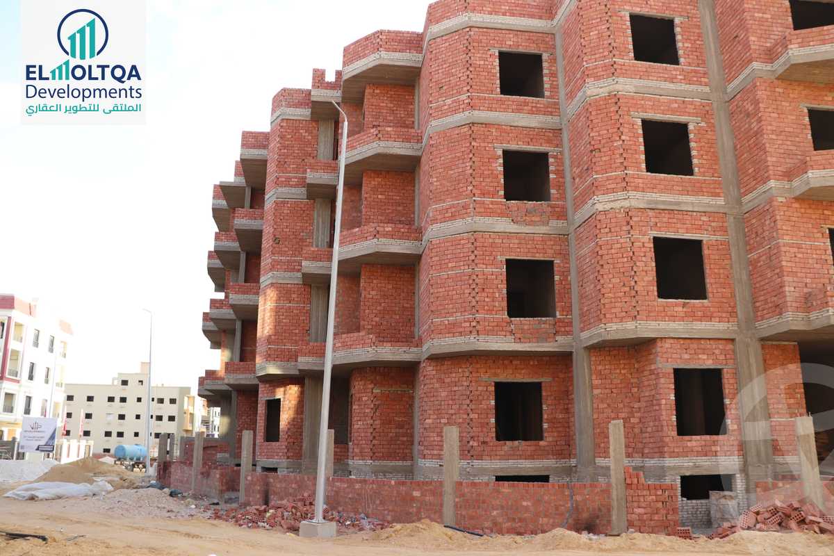 https://aqarmap.com.eg/ar/listing/4340456-for-sale-cairo-al-oubour-compound-gardenia-el-obour