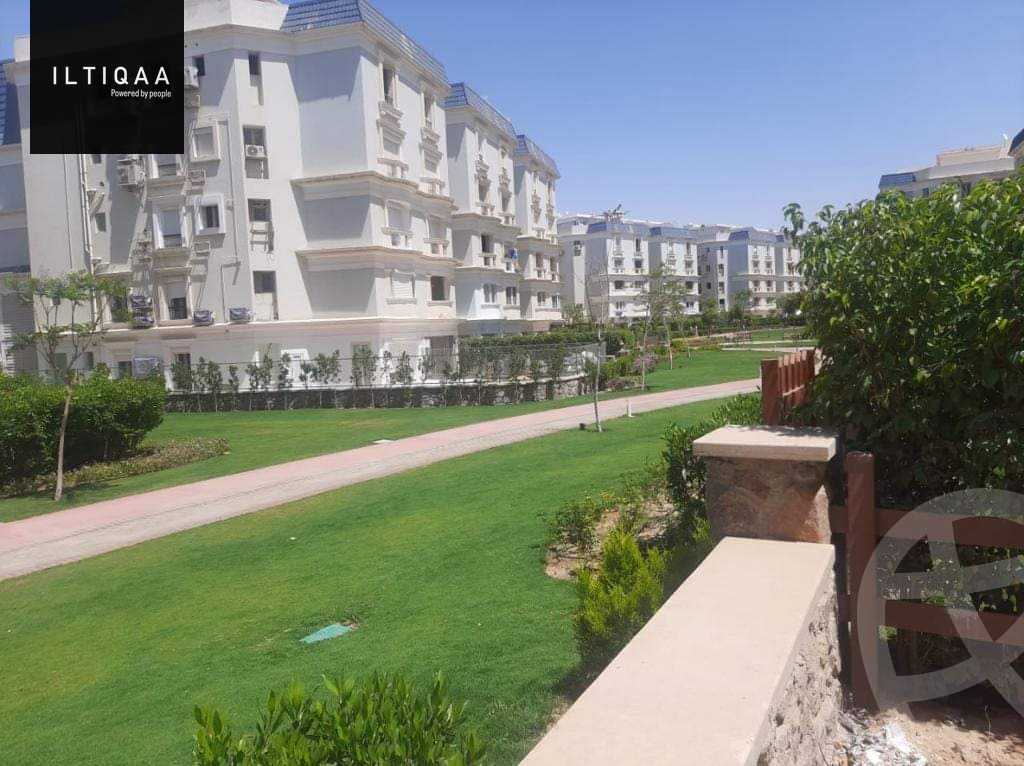 https://aqarmap.com.eg/en/listing/4420742-for-sale-cairo-new-cairo-compounds-mountain-view-hyde-park