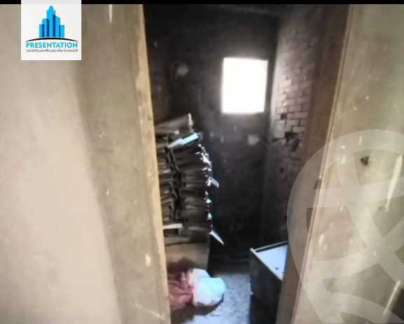https://aqarmap.com.eg/en/listing/4264527-for-sale-cairo-new-cairo-first-settlement-mhwr-mstfy-kml