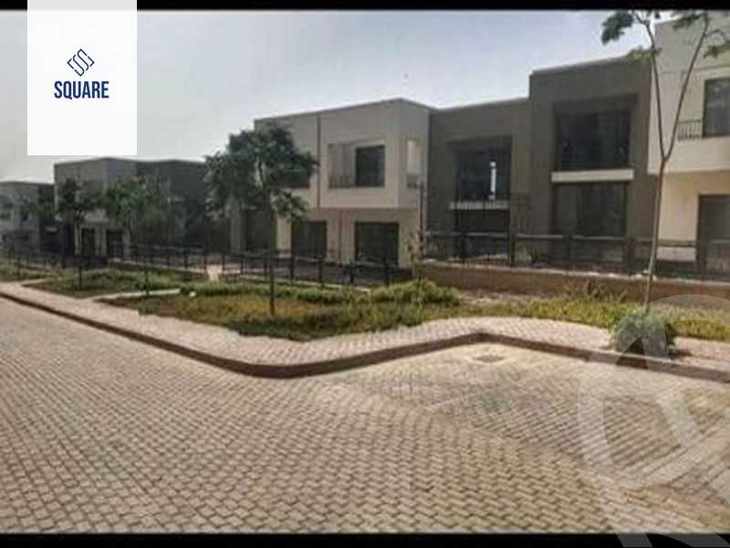 https://aqarmap.com.eg/ar/listing/4789106-for-sale-cairo-el-sheikh-zayed-city-compounds-kmbwnd-wyst-twn-swdyk