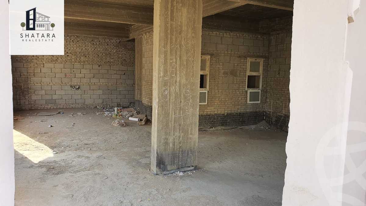 https://aqarmap.com.eg/en/listing/5443231-for-sale-cairo-new-cairo-compounds-hyde-park