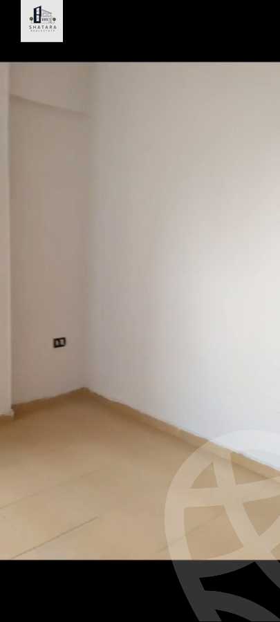 https://aqarmap.com.eg/en/listing/5455227-for-sale-cairo-el-sheikh-zayed-city-shr-lbstn
