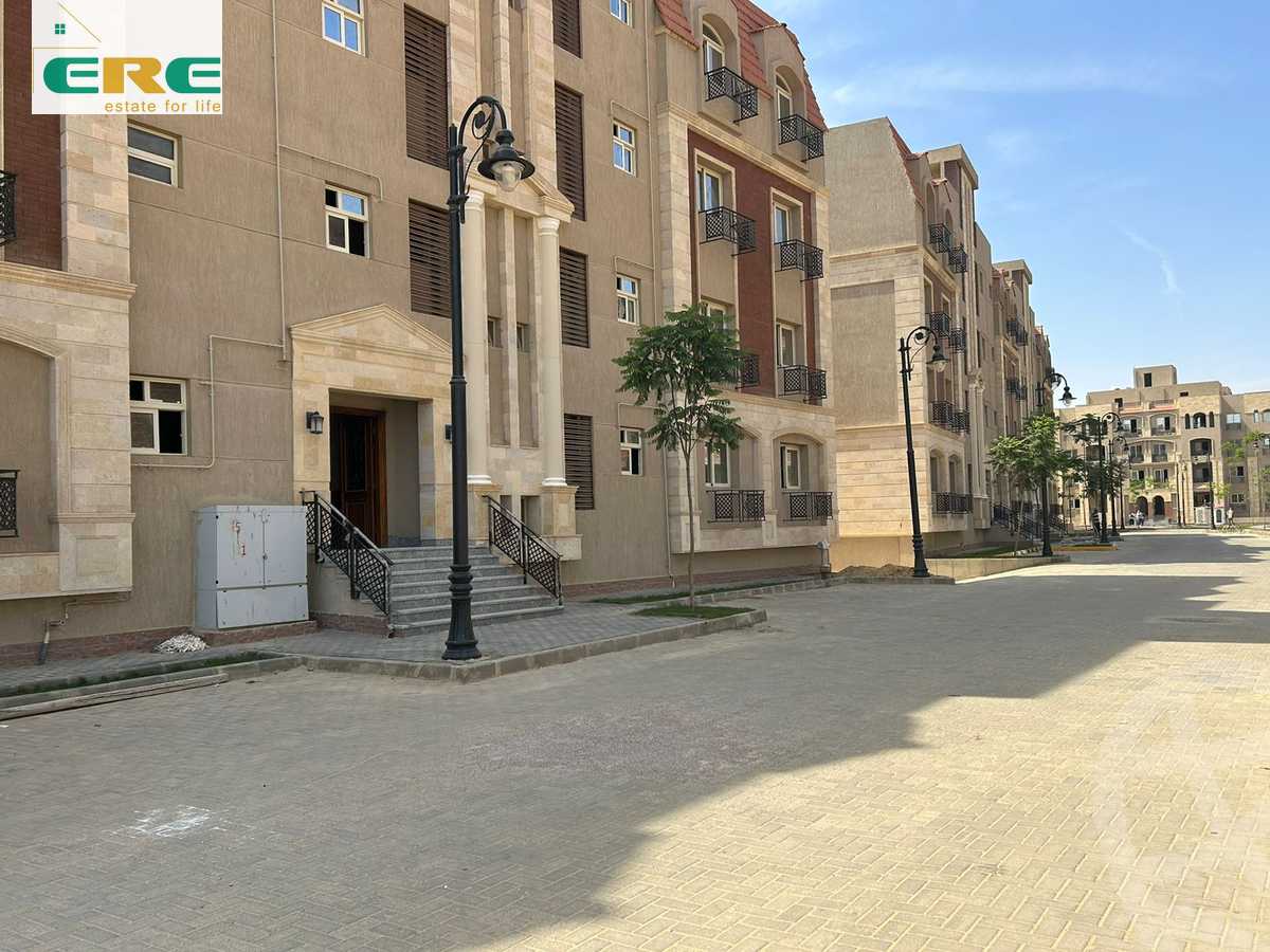 https://aqarmap.com.eg/ar/listing/4804374-for-sale-cairo-new-cairo-compounds-rock-vera