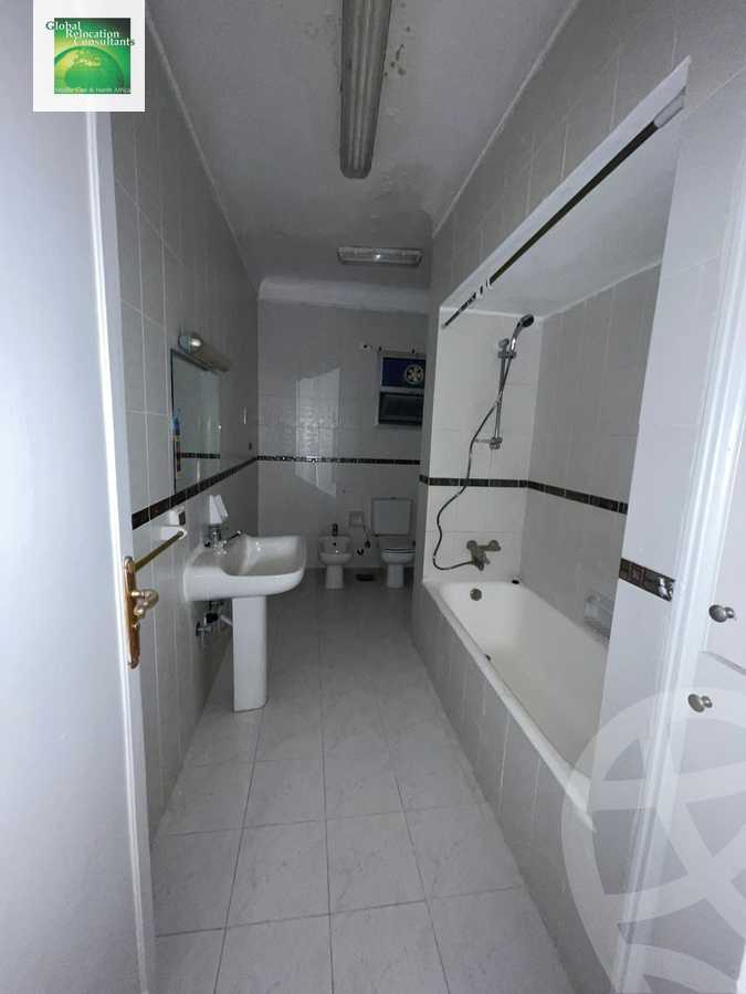 https://aqarmap.com.eg/ar/listing/4668213-for-rent-cairo-el-maadi-sarayat-el-maadi-mostafa-kamel-square