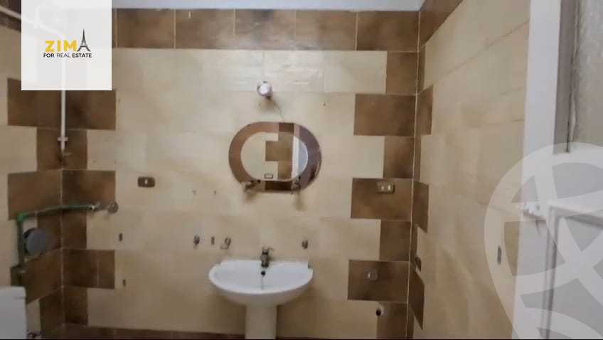 https://aqarmap.com.eg/ar/listing/4993454-for-sale-cairo-nasr-city-8th-zone-abd-el-hakim-el-refaey-st