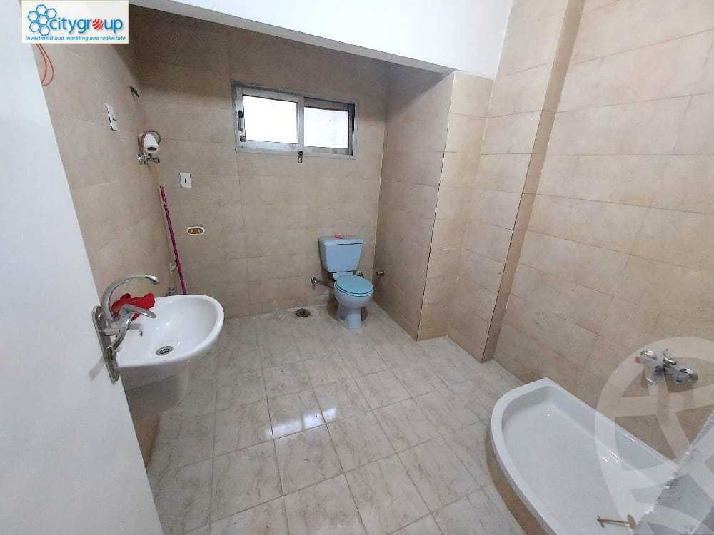 https://aqarmap.com.eg/en/listing/4533420-for-rent-cairo-el-maadi-sarayat-el-maadi-street-82