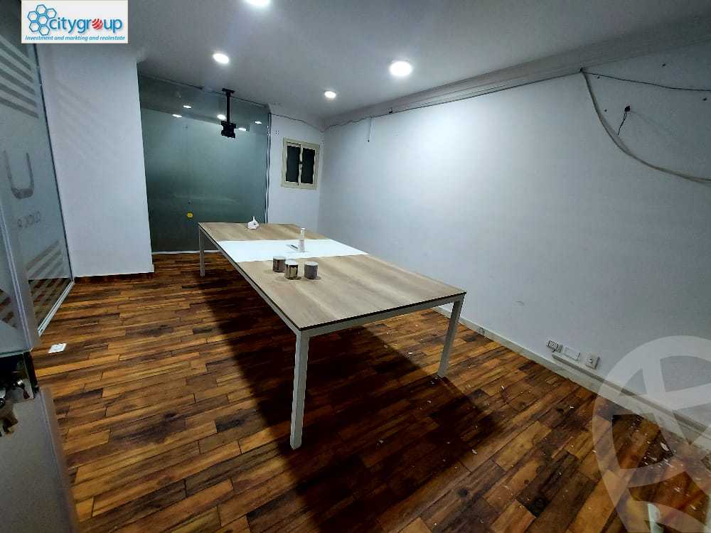 https://aqarmap.com.eg/ar/listing/3915888-for-rent-cairo-el-maadi-sarayat-el-maadi-no-22