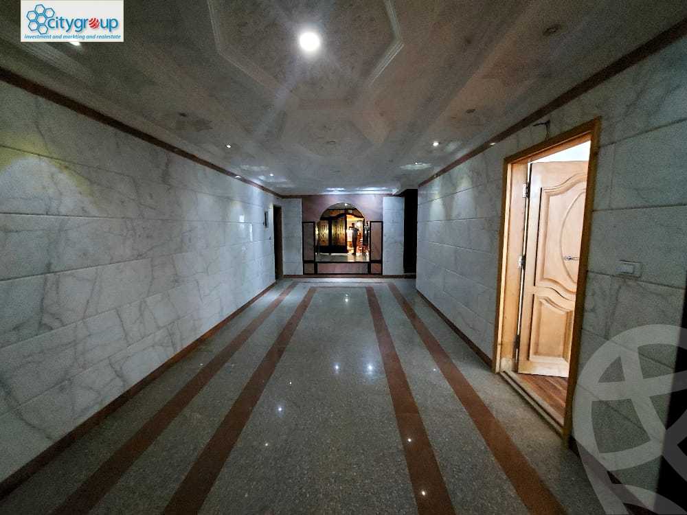 https://aqarmap.com.eg/ar/listing/3915888-for-rent-cairo-el-maadi-sarayat-el-maadi-no-22