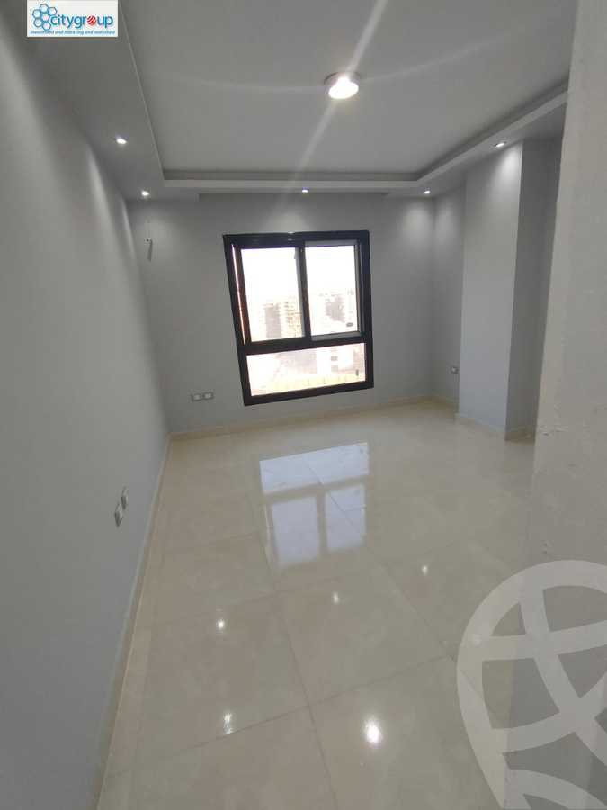 https://aqarmap.com.eg/ar/listing/5018345-for-rent-cairo-el-maadi-zahraa-el-maadi-zahraa-el-maadi-st