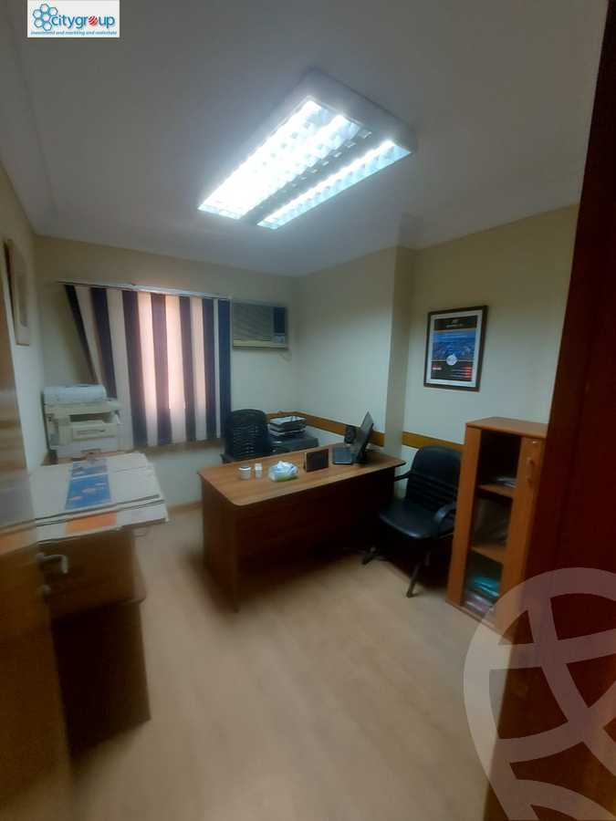 https://aqarmap.com.eg/ar/listing/5330547-for-rent-cairo-el-maadi-el-maadi-el-gededa-el-nasr-st