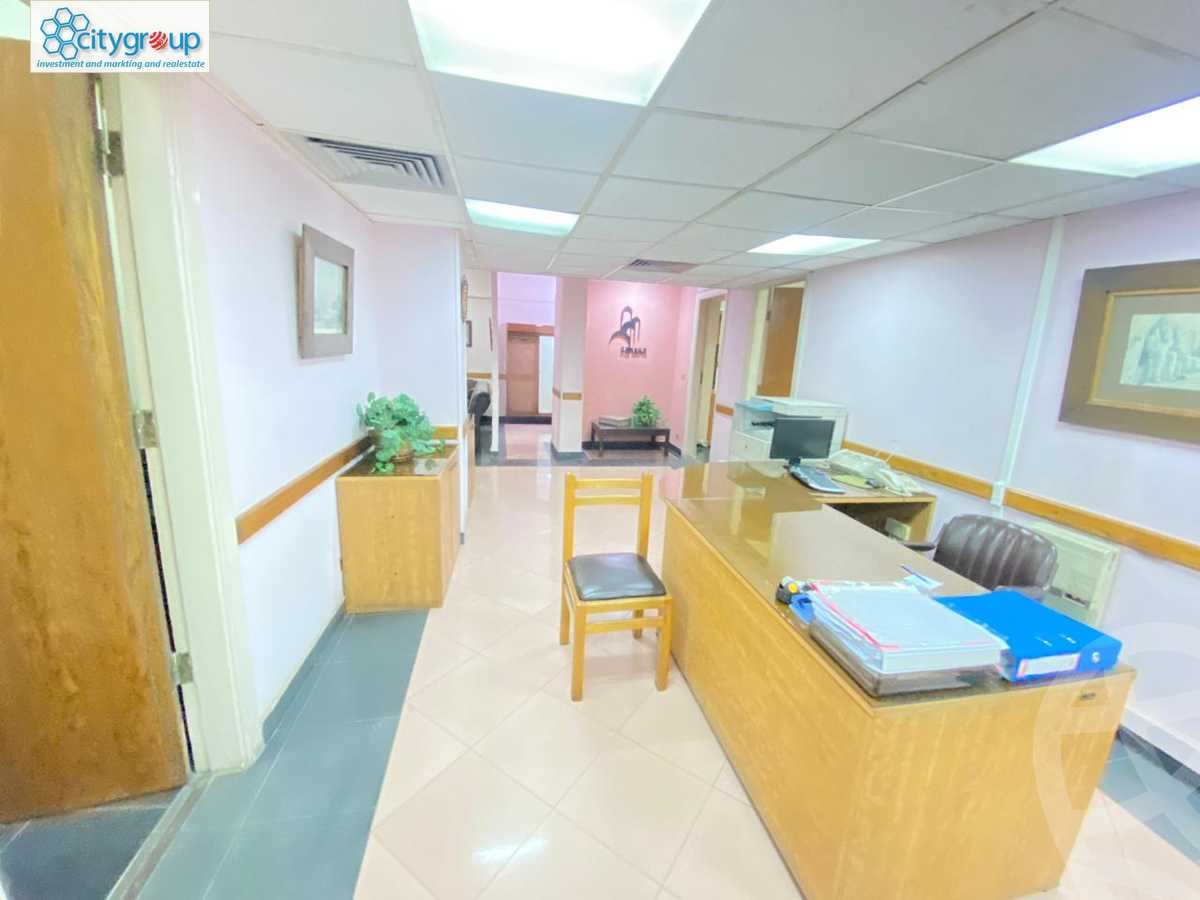 https://aqarmap.com.eg/ar/listing/5383745-for-rent-cairo-el-maadi-sarayat-el-maadi-street-18