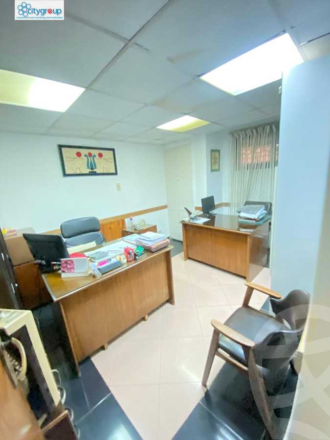 https://aqarmap.com.eg/ar/listing/5383745-for-rent-cairo-el-maadi-sarayat-el-maadi-street-18