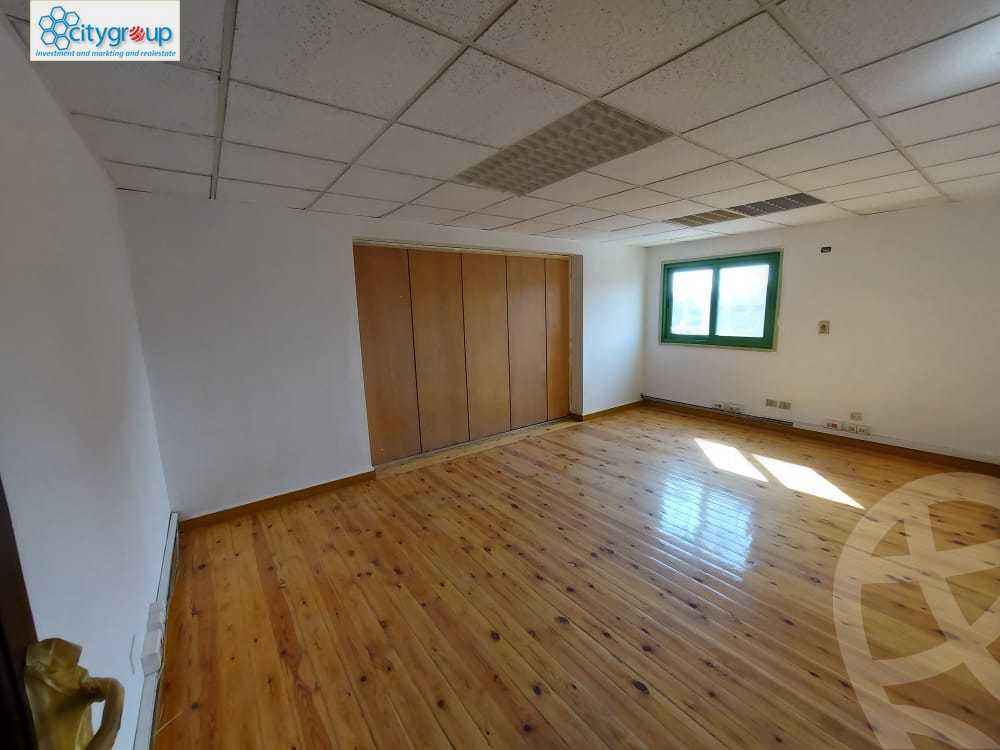 https://aqarmap.com.eg/en/listing/5396310-for-rent-cairo-el-maadi-sarayat-el-maadi-street-18